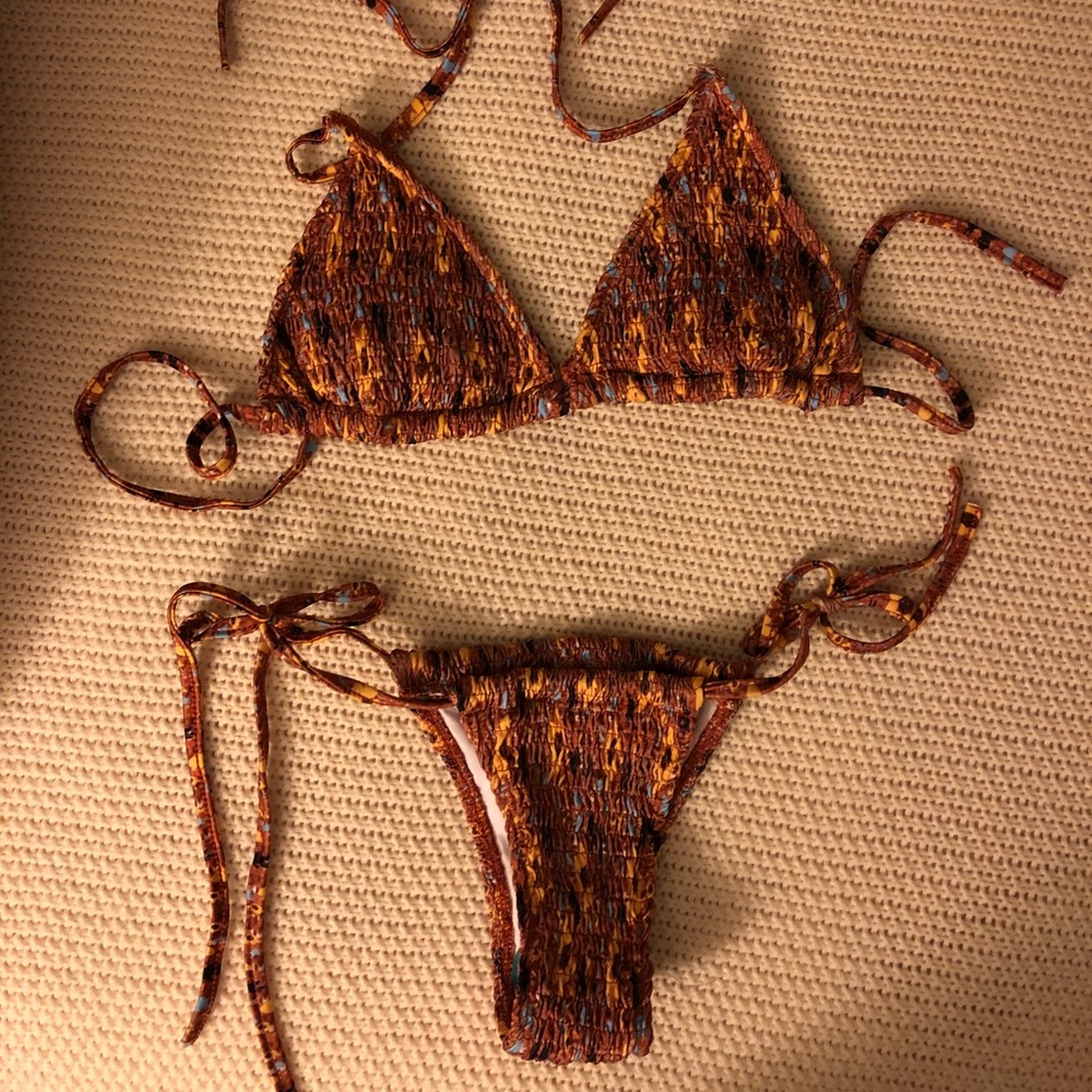 Bikini!